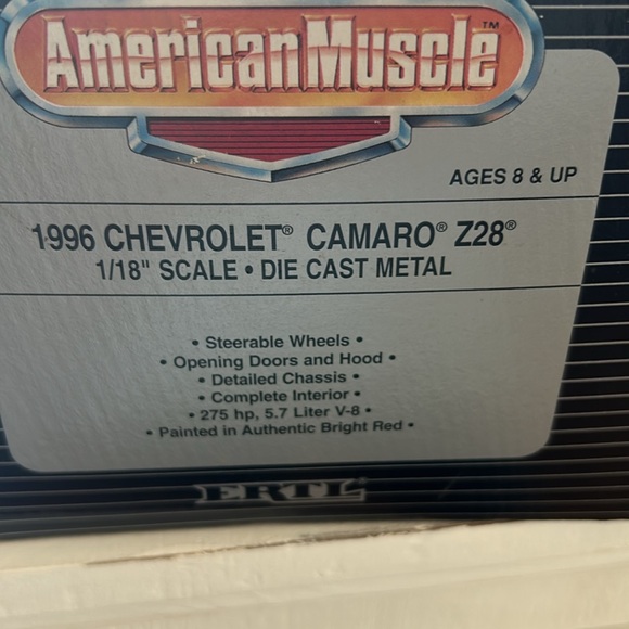 American Muscle 1996 Camaro z28 red - Picture 7 of 11